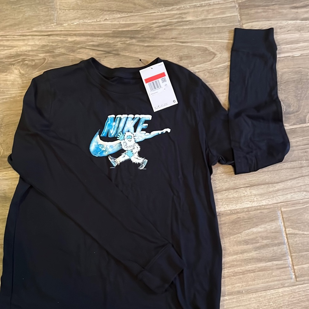 New Nike Boys Yeti Long Sleeved Shirt (Size Large)